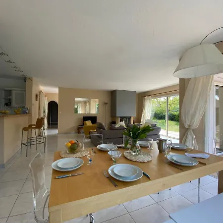 Maison De Vacances Dans Un Ecrin De Verdure.... Vakantiehuis Andernos-les-Bains